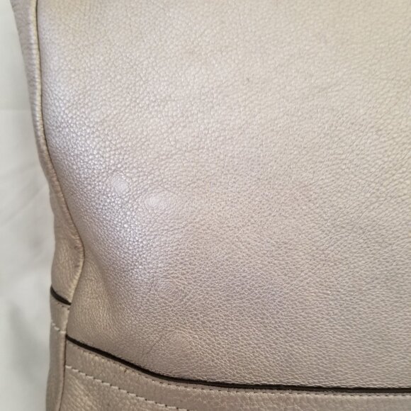 Authentic Coach Large Metallic Pebbled Leather Hobo Handbag & Crossbody - Picture 11 of 16
